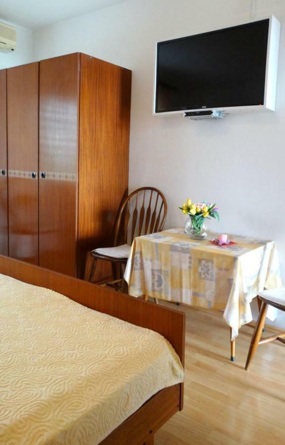 Apartments Iva Crikvenica Chambre photo